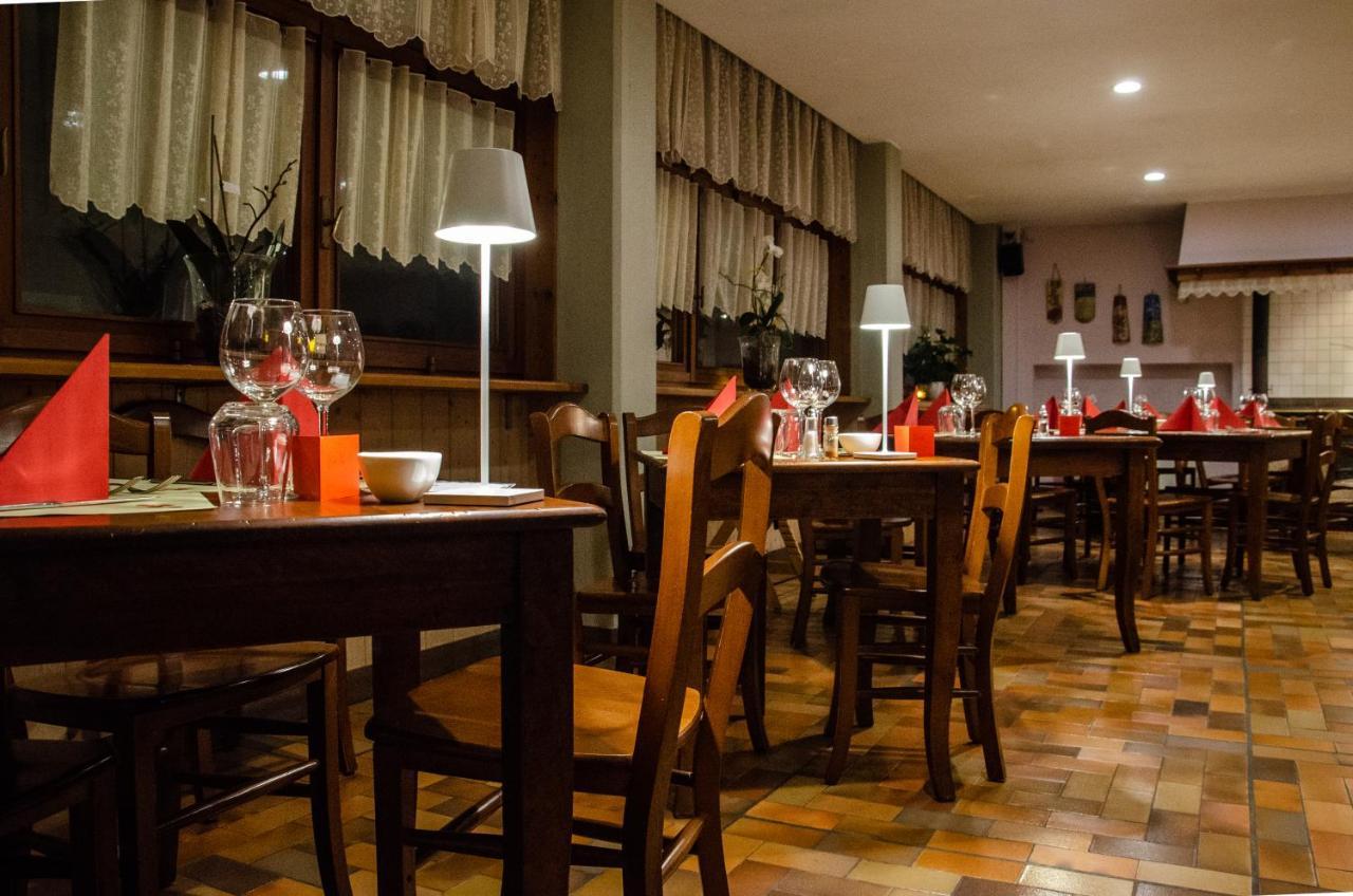 Al Fogolar Rooms & Osteria With Saunaland Tolmezzo Exterior foto